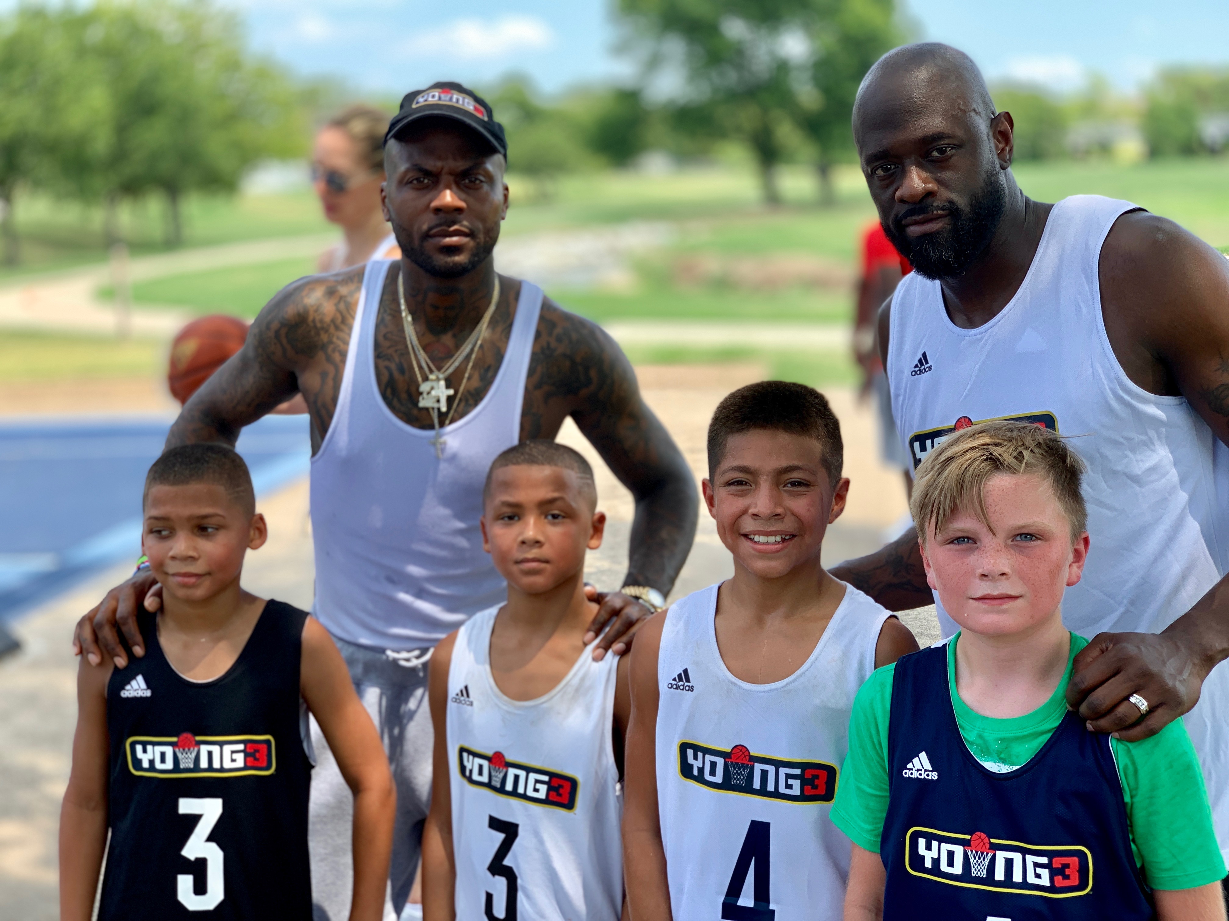 DeShawn Stevenson Gives Back To The Dallas Youth With A Shooting For Peace Clinic